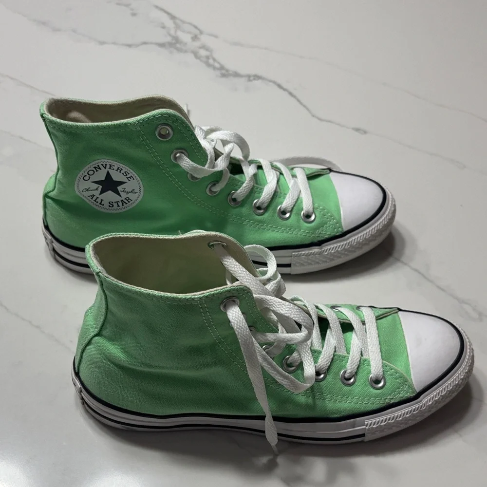 Converse High-Top Sneakers - Light Green